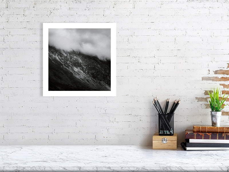 8880272-3308955